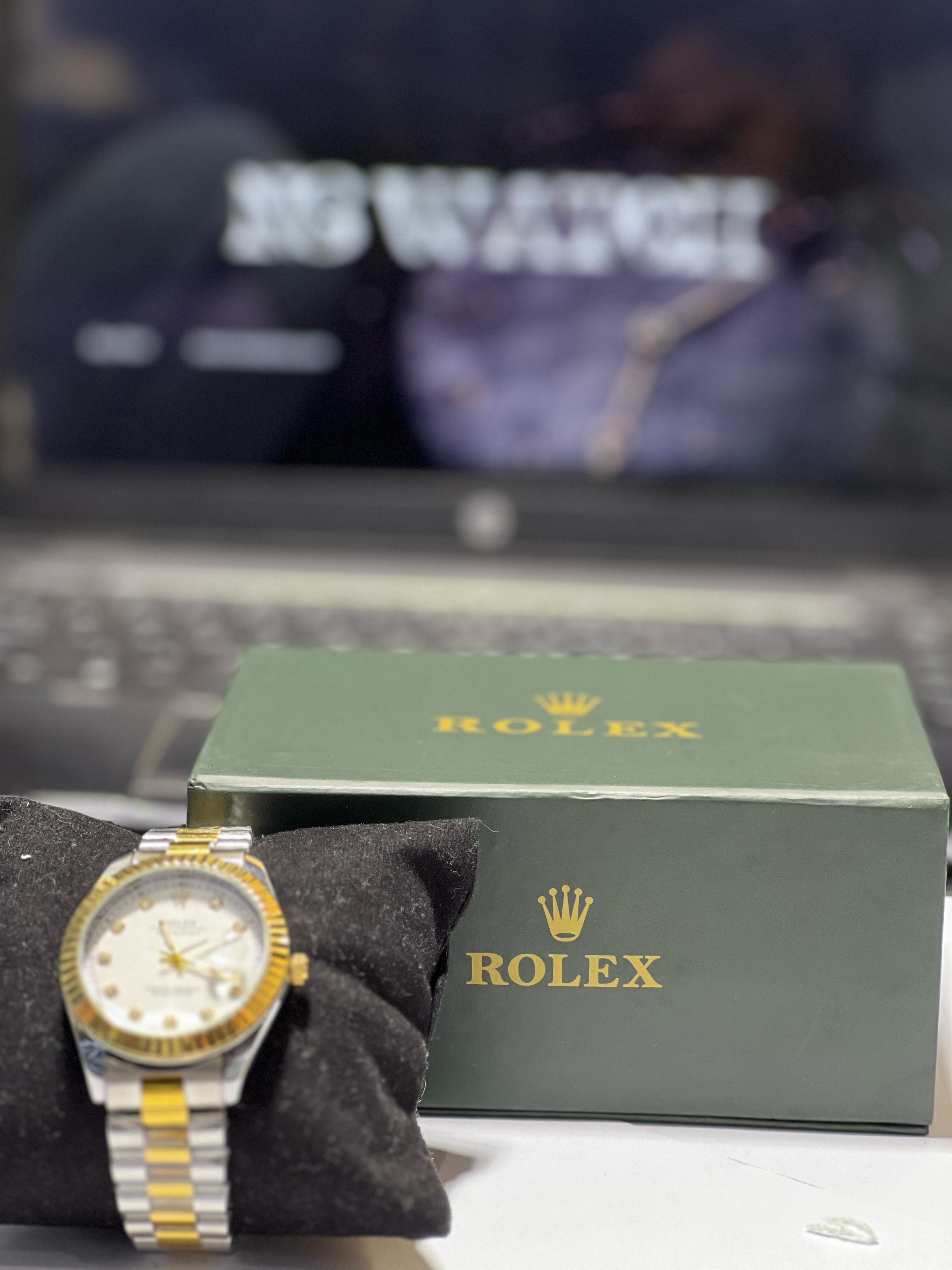 Rolex Style Premium Gold & Silver Timepiece